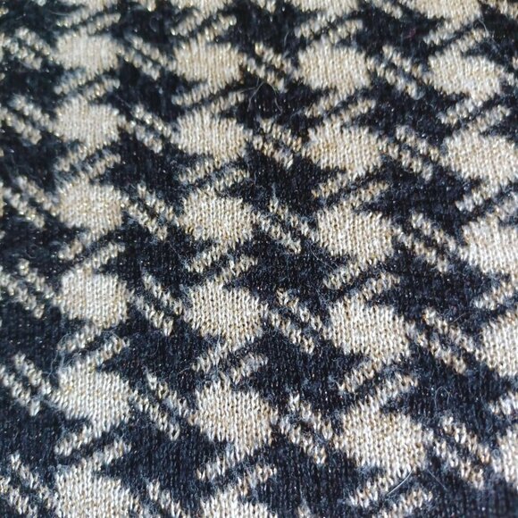 !Sparkly Hounds-tooth Sweater! by Apt 9 - Picture 2 of 3